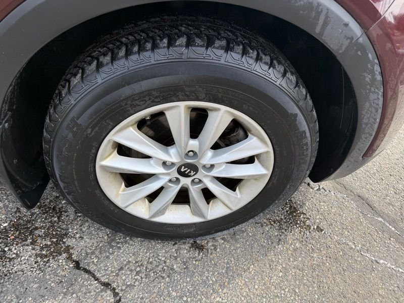 Used 2019 Purple Kia LX image 16