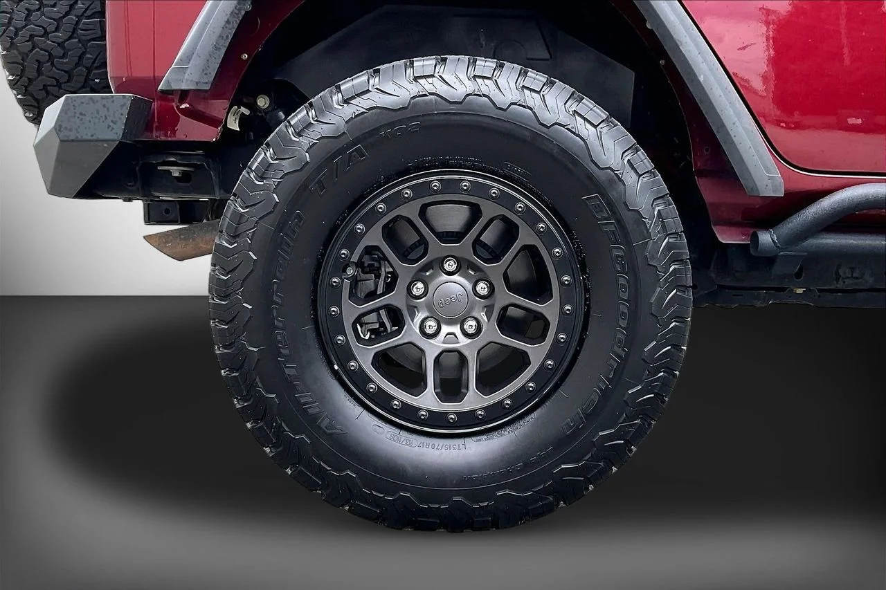 Used 2021  Jeep Rubicon image 34