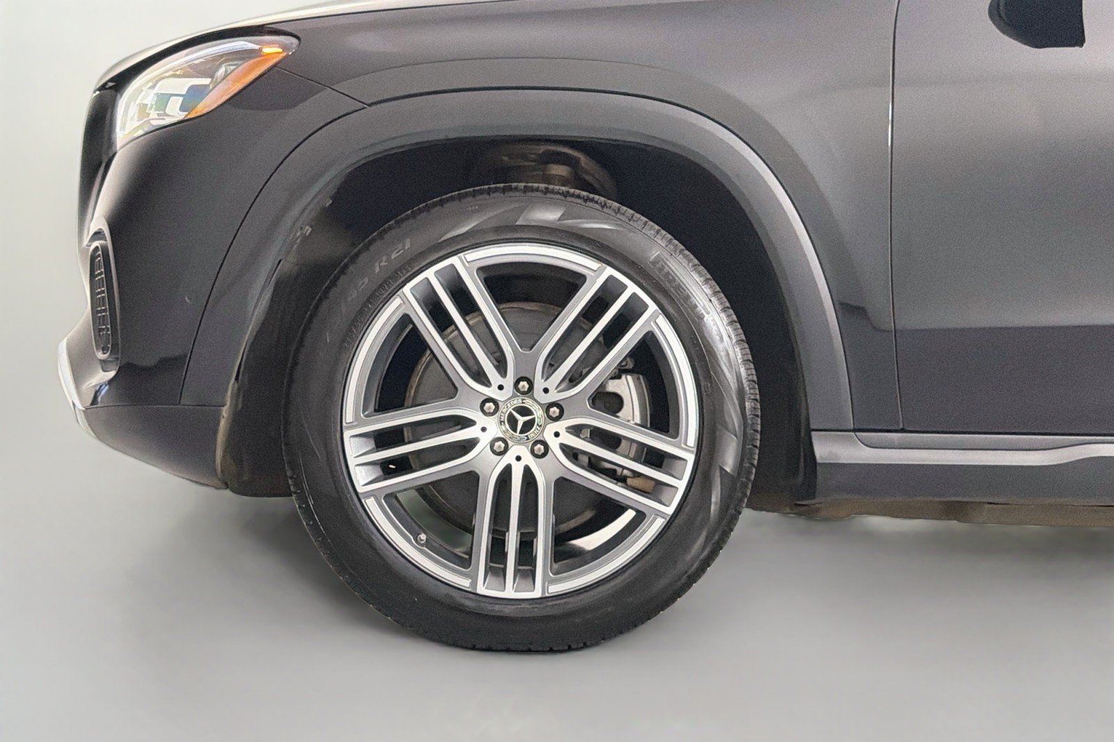 Certified Used 2024 Black Mercedes-Benz 450 image 16
