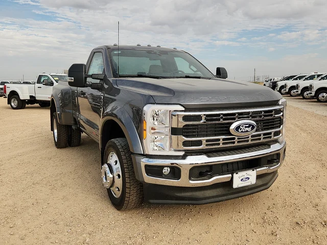 2027 Ford F-450 XLT