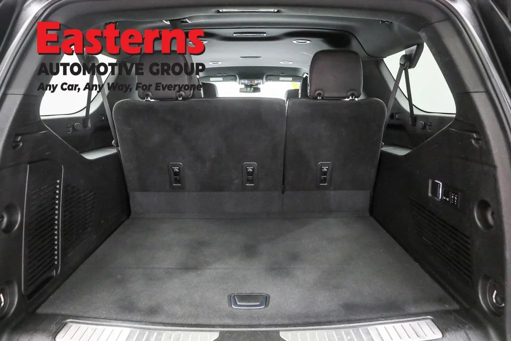 Used 2023 White Chevrolet Premier image 9