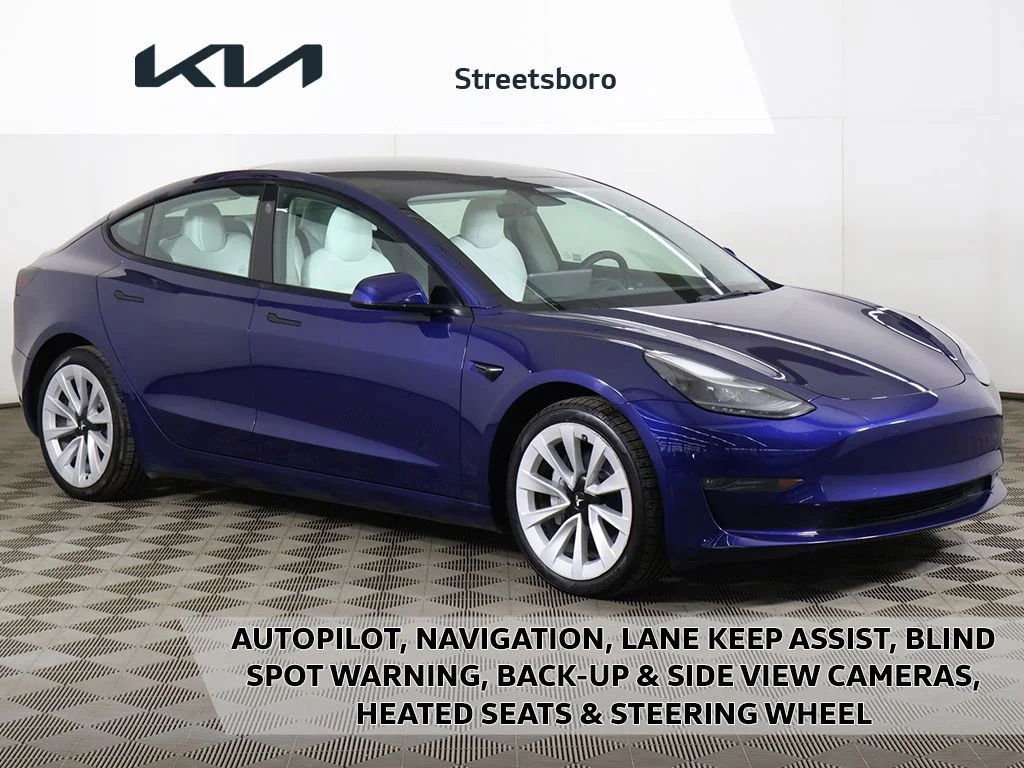 2022 Tesla Model 3 Long Range Dual Motor All-Wheel Drive's photo
