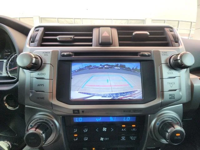 Certified Used 2016  Toyota Limited image 31