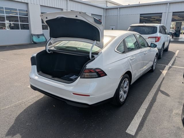 New 2026 Platinum White Pearl Honda LX image 3