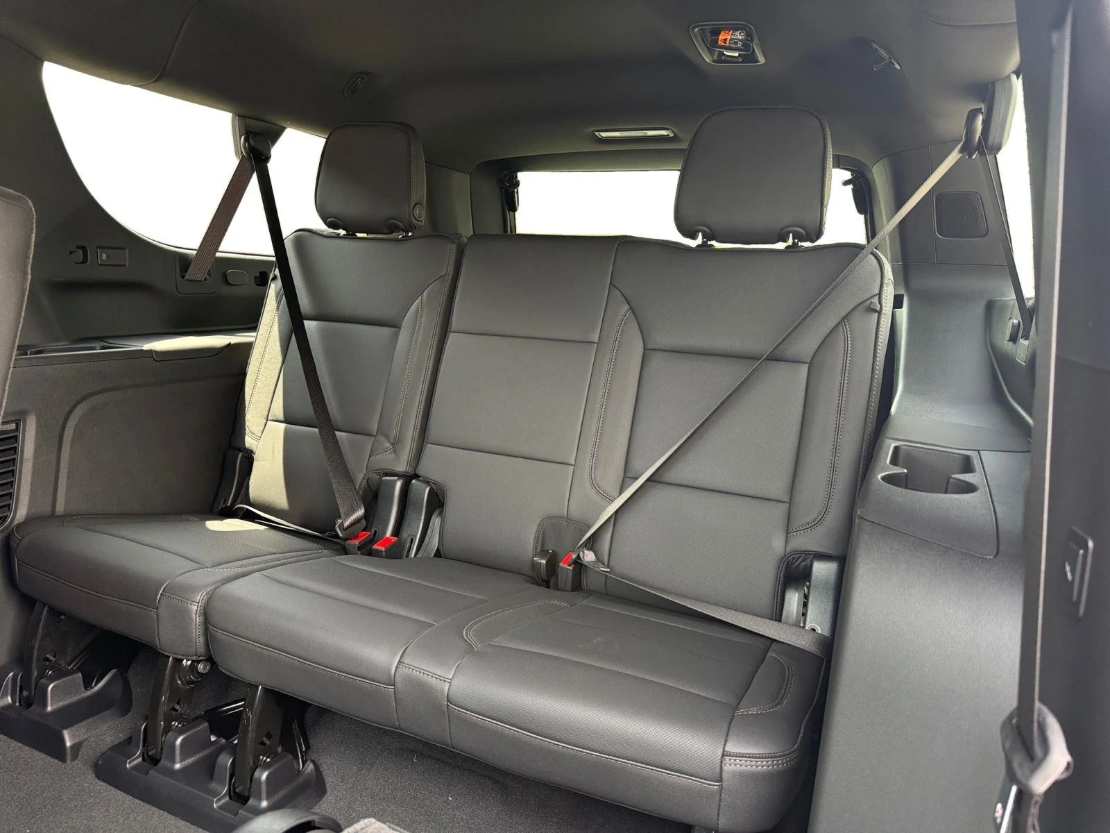 2026 Chevrolet Suburban High Country - Photo 23