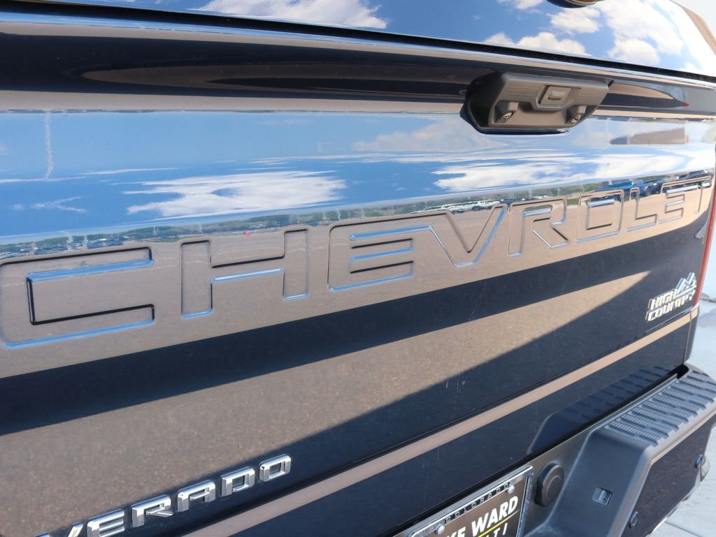 Used 2023 Blue Chevrolet High Country image 35