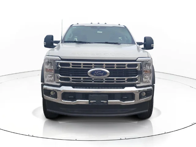 New 2026 Oxford White Ford XL image 2