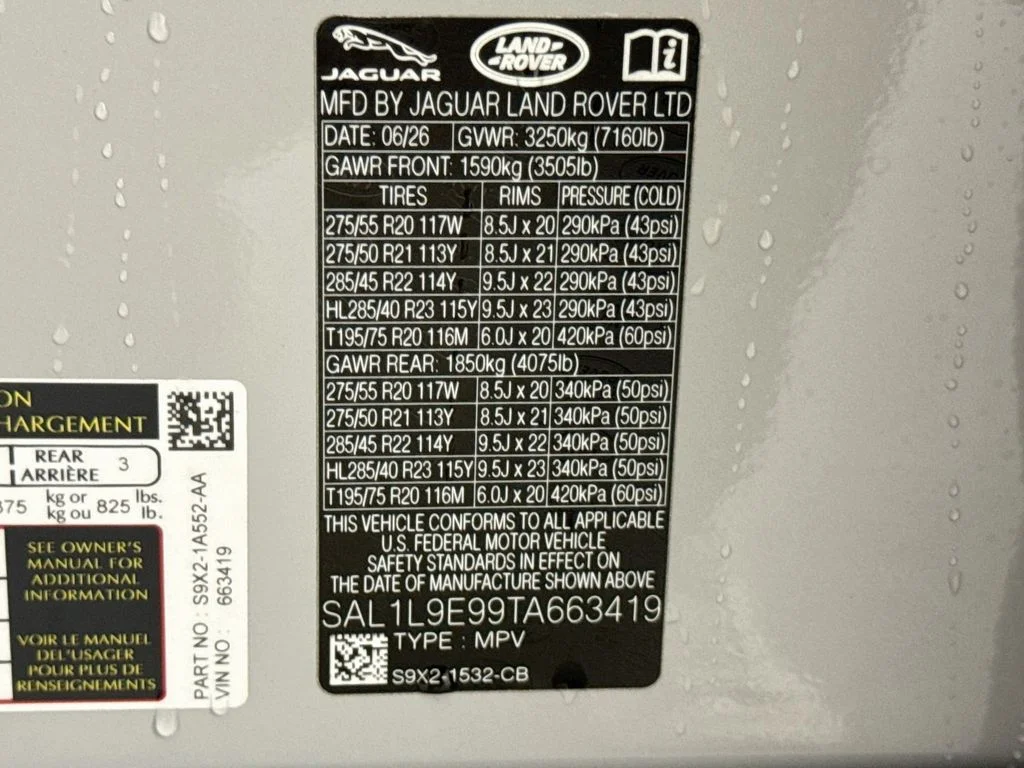 New 2026 Borasco Grey Land Rover Dynamic SE image 34