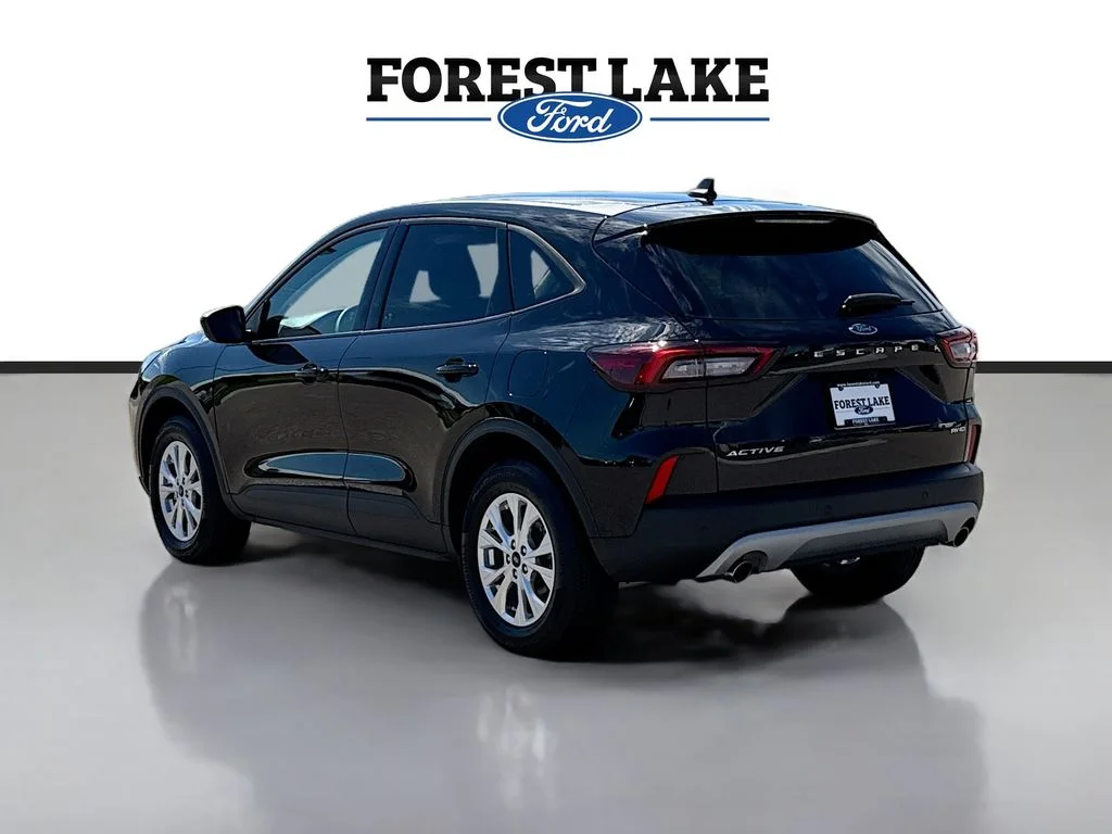 Used 2025 Black Metallic Ford Active image 5