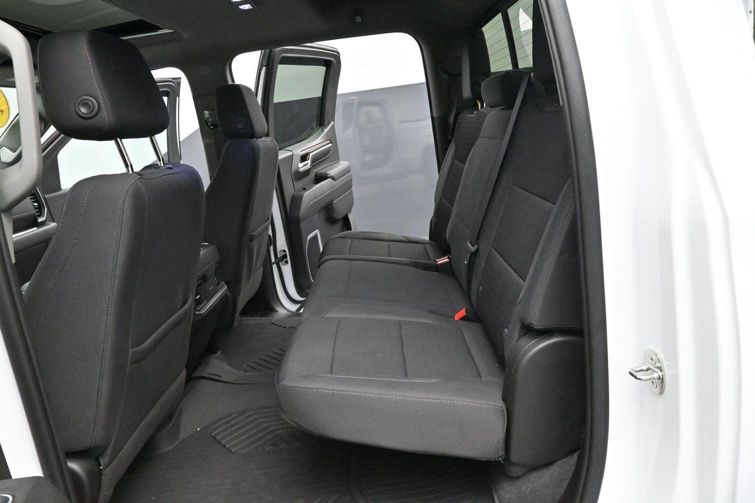 Used 2023 SUMMIT WHITE Chevrolet RST image 15
