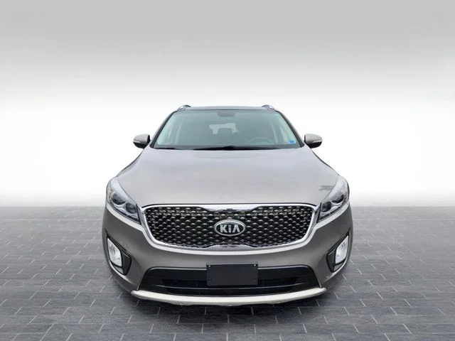 Used 2016 Silver Kia SX image 2