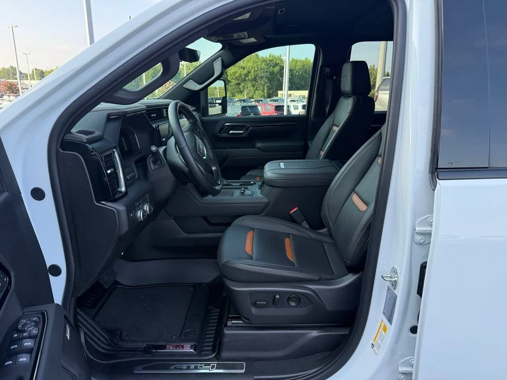 New 2026 Summit White GMC AT4 image 20