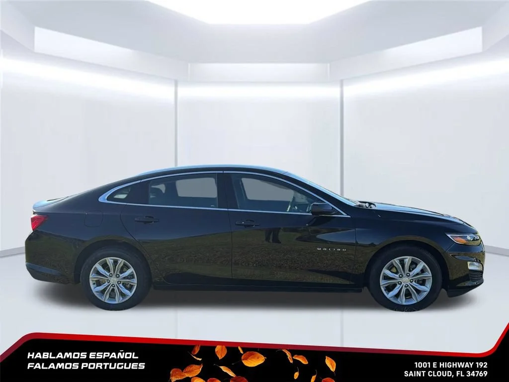 Used 2025 Mosaic Black Metallic Chevrolet 1LT image 8