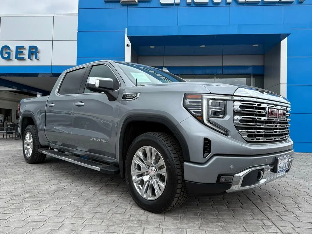 Used 2023 Sterling Metallic GMC Denali image 3