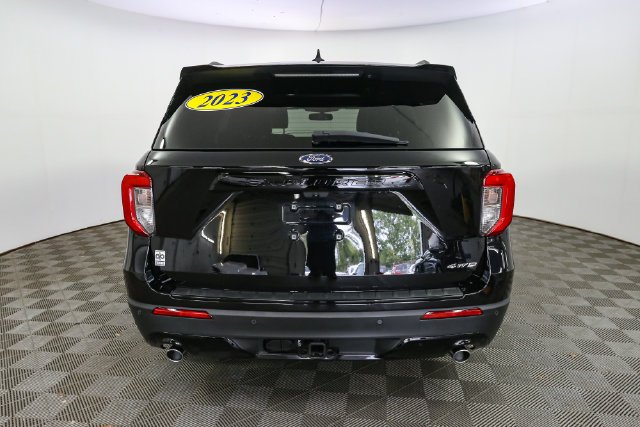Used 2023 Black Ford ST-Line image 9