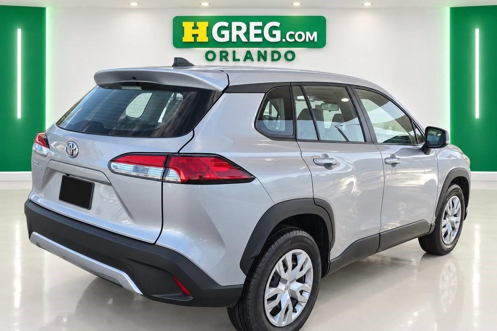 Used 2025 Sonic Silver Toyota L image 4