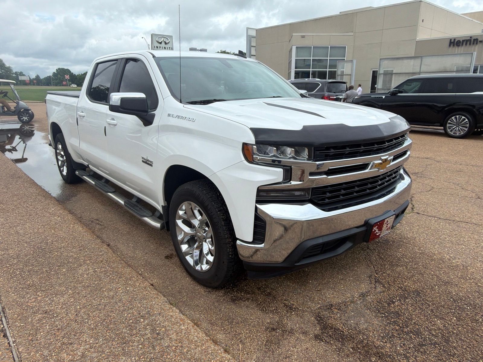 Used 2020 White Chevrolet LT image 4