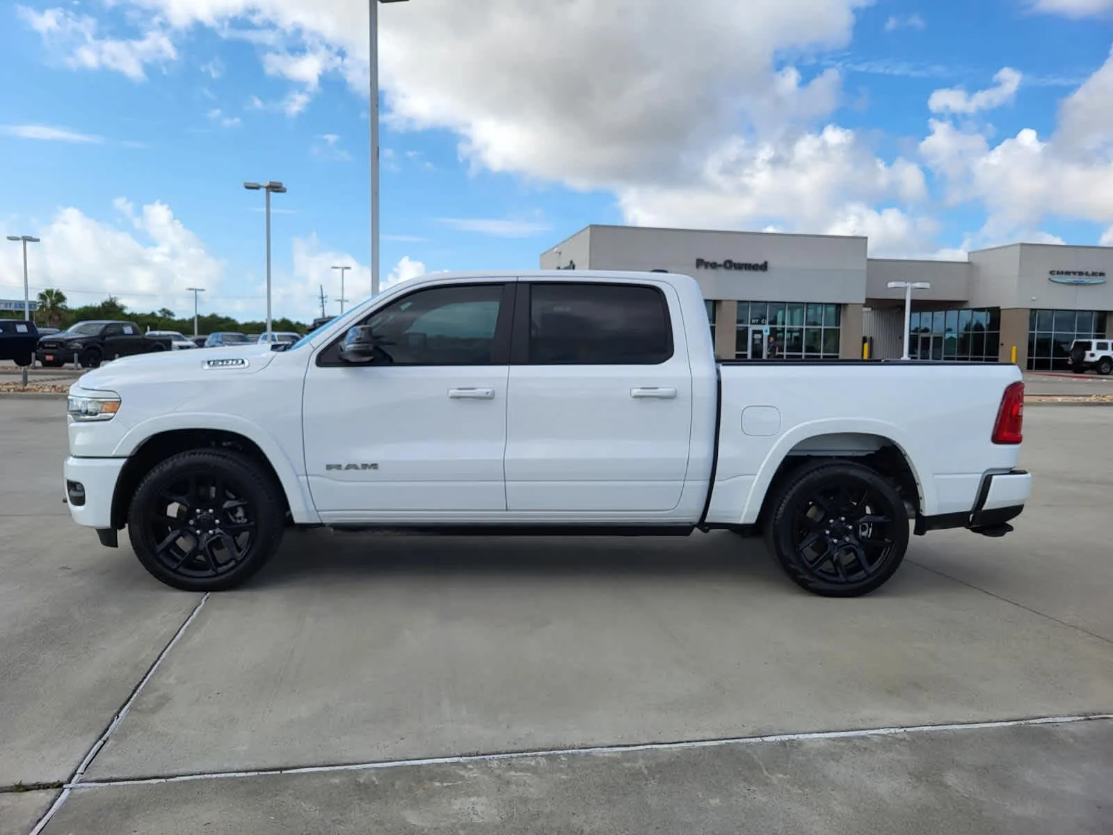 2026 RAM 1500 Laramie - Photo 2