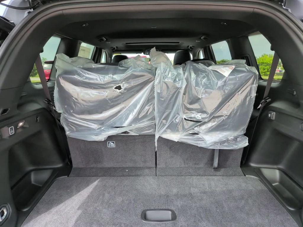 New 2026 Black Jeep Altitude image 9