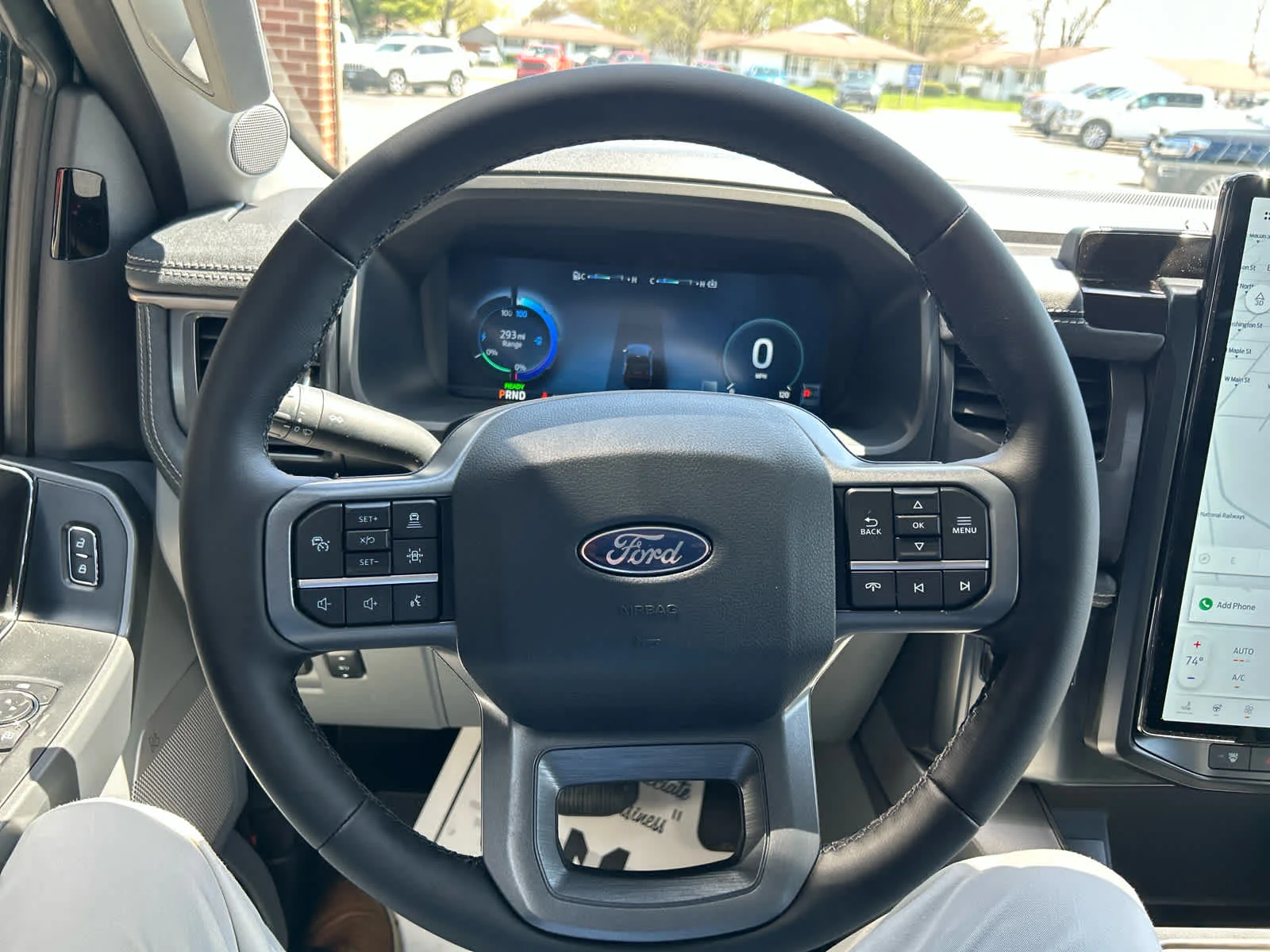 2025 Ford F-150 Lightning Flash - Photo 24