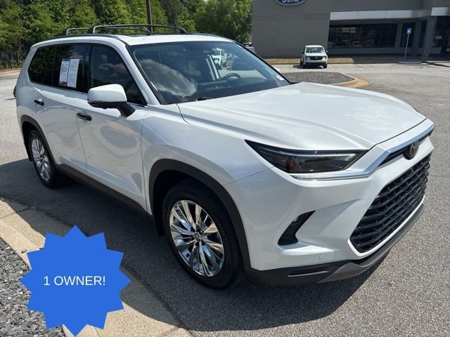 Used 2025 Wind Chill Pearl Toyota Platinum image 2