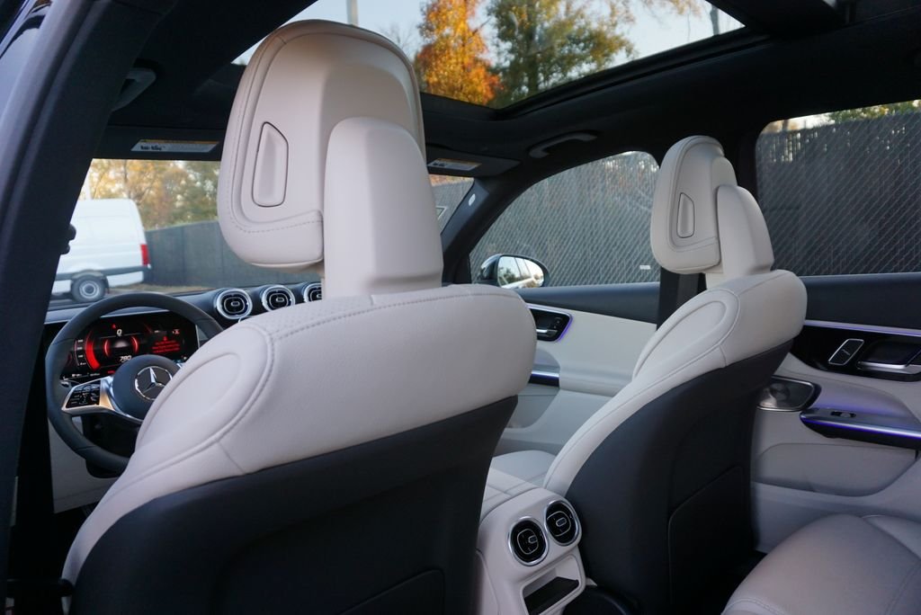 Used 2026 Black Mercedes-Benz GLC 300 image 15