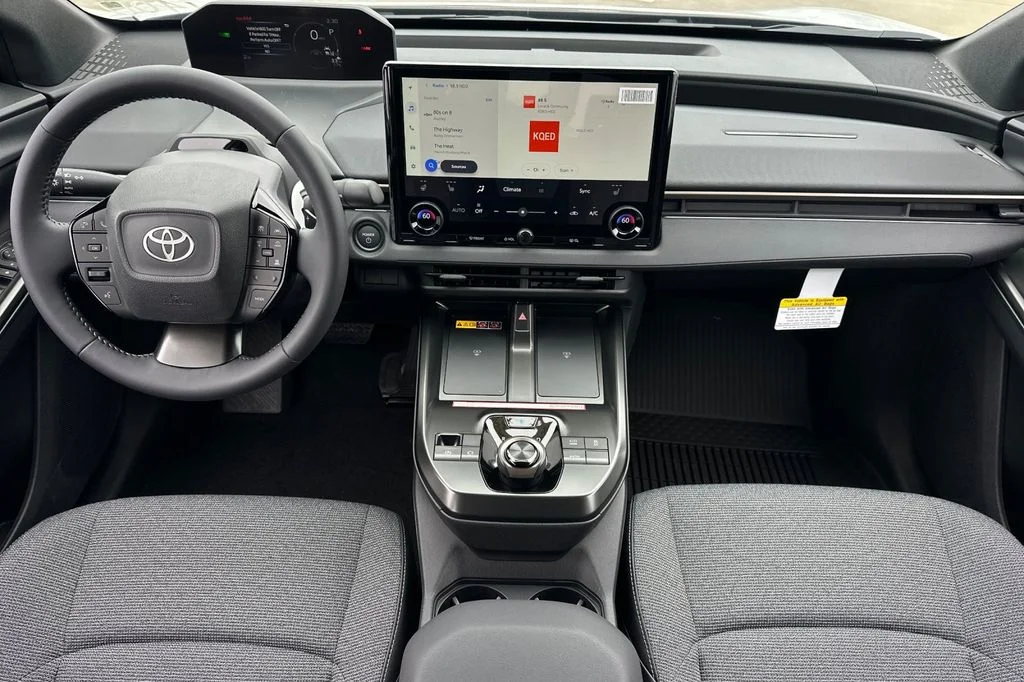 New 2026 Wind Chill Pearl <sup>1</sup> Toyota  XLE image 13