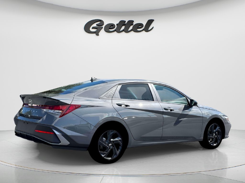 New 2026 Gray Hyundai SEL Sport image 7