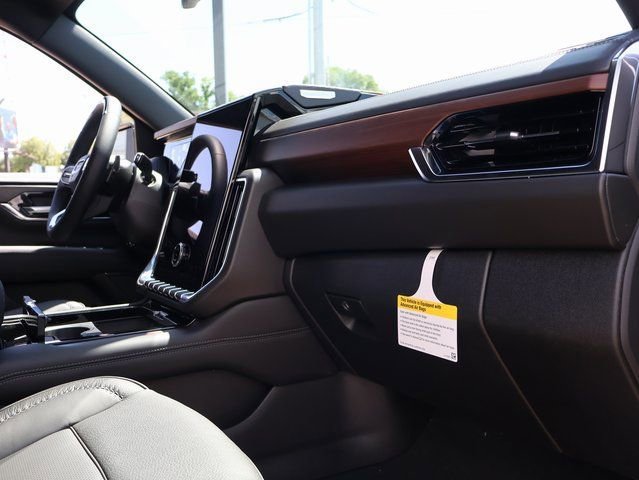 2026 GMC Yukon Elevation - Photo 8