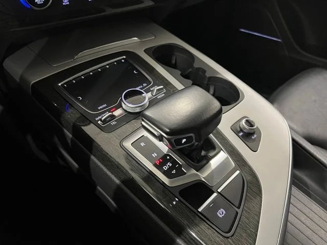 Used 2018 Gray Audi 2.0T Premium Plus image 19