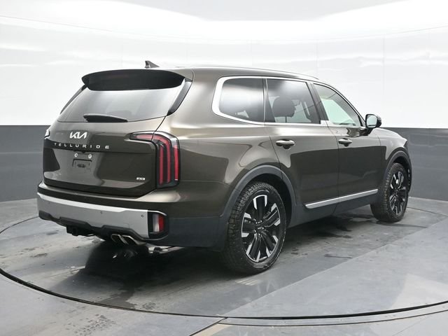 Used 2024 Green Kia SX-Prestige image 9