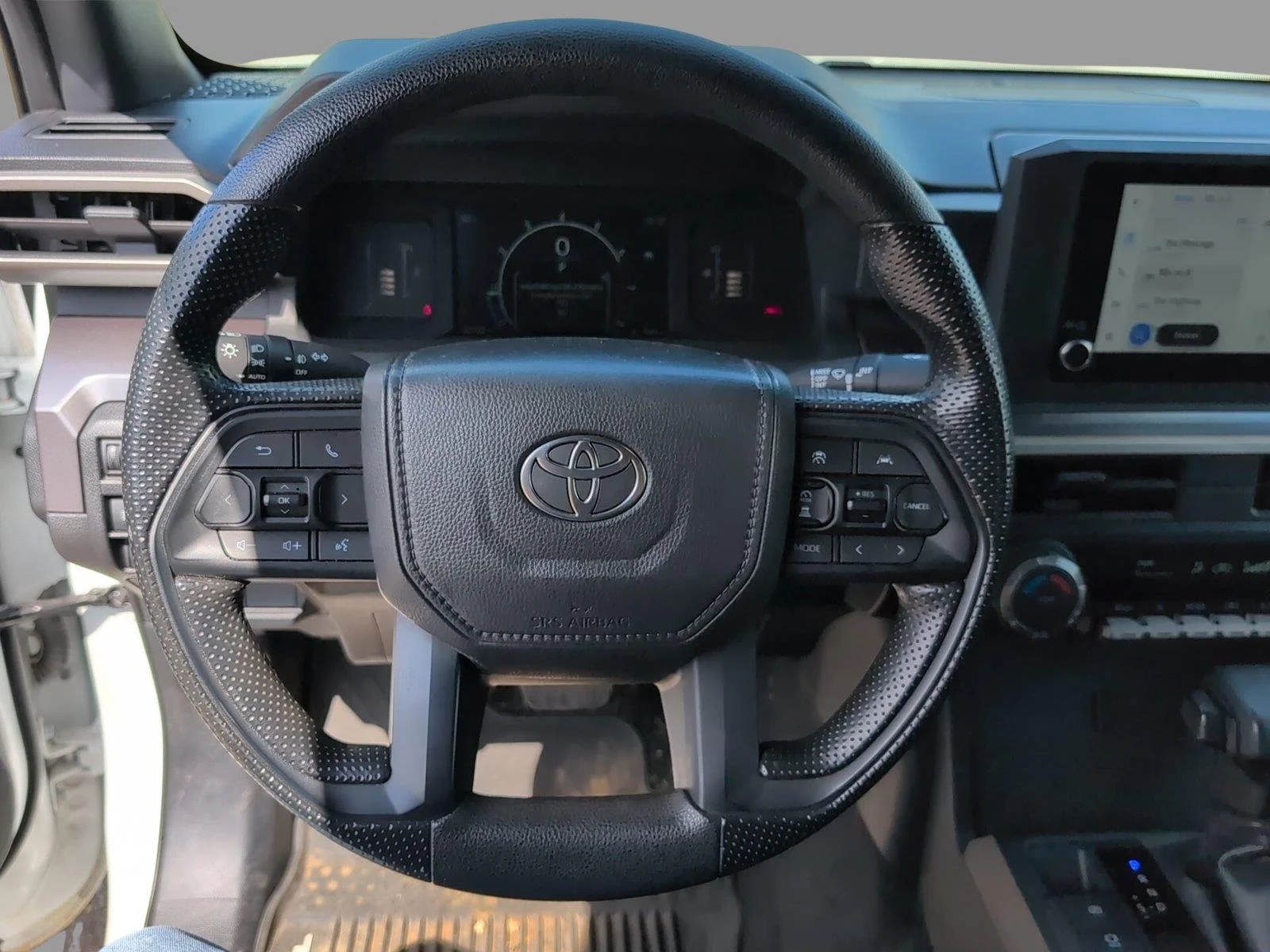 Used 2025 Ice Cap Toyota SR5 image 29