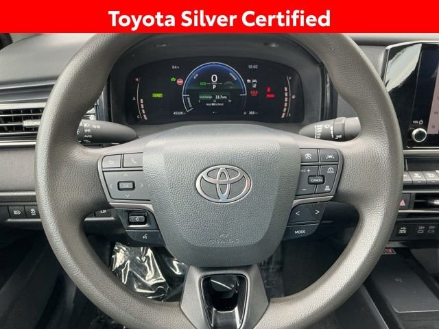 Used 2025  Toyota LE image 40