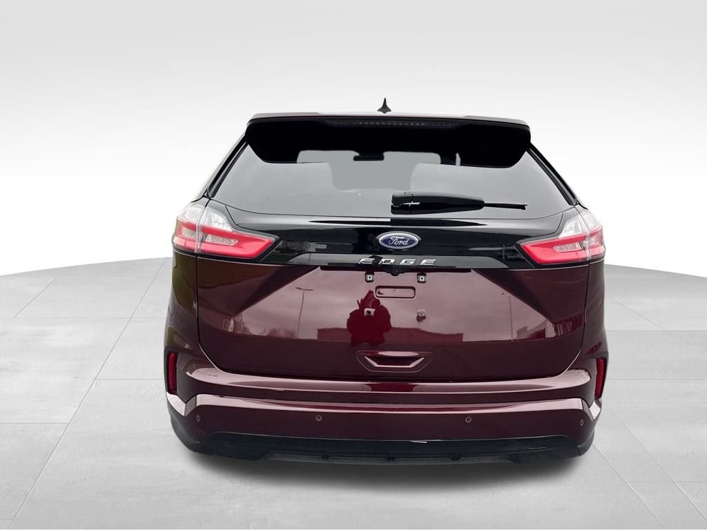 2024 Ford Edge ST photo 4