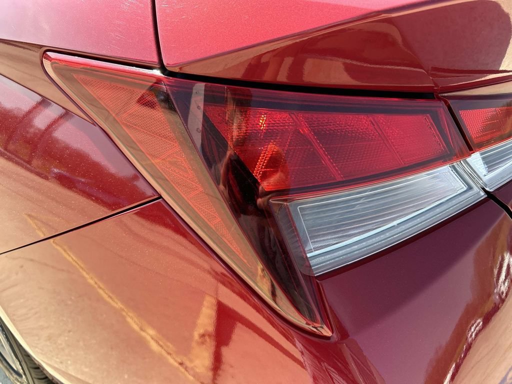 Used 2024 Ultimate Red Hyundai SEL image 11
