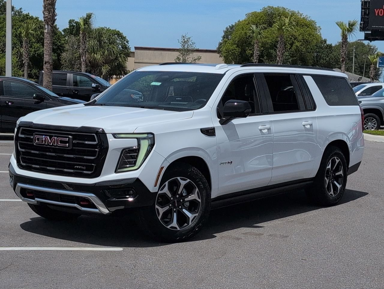 2026 GMC Yukon 4WD AT4 Ultimate AWD's photo