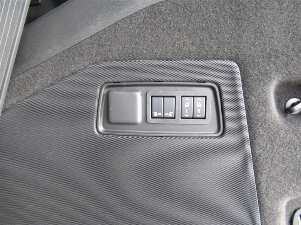 2026 Cadillac Escalade Platinum Sport - Photo 38