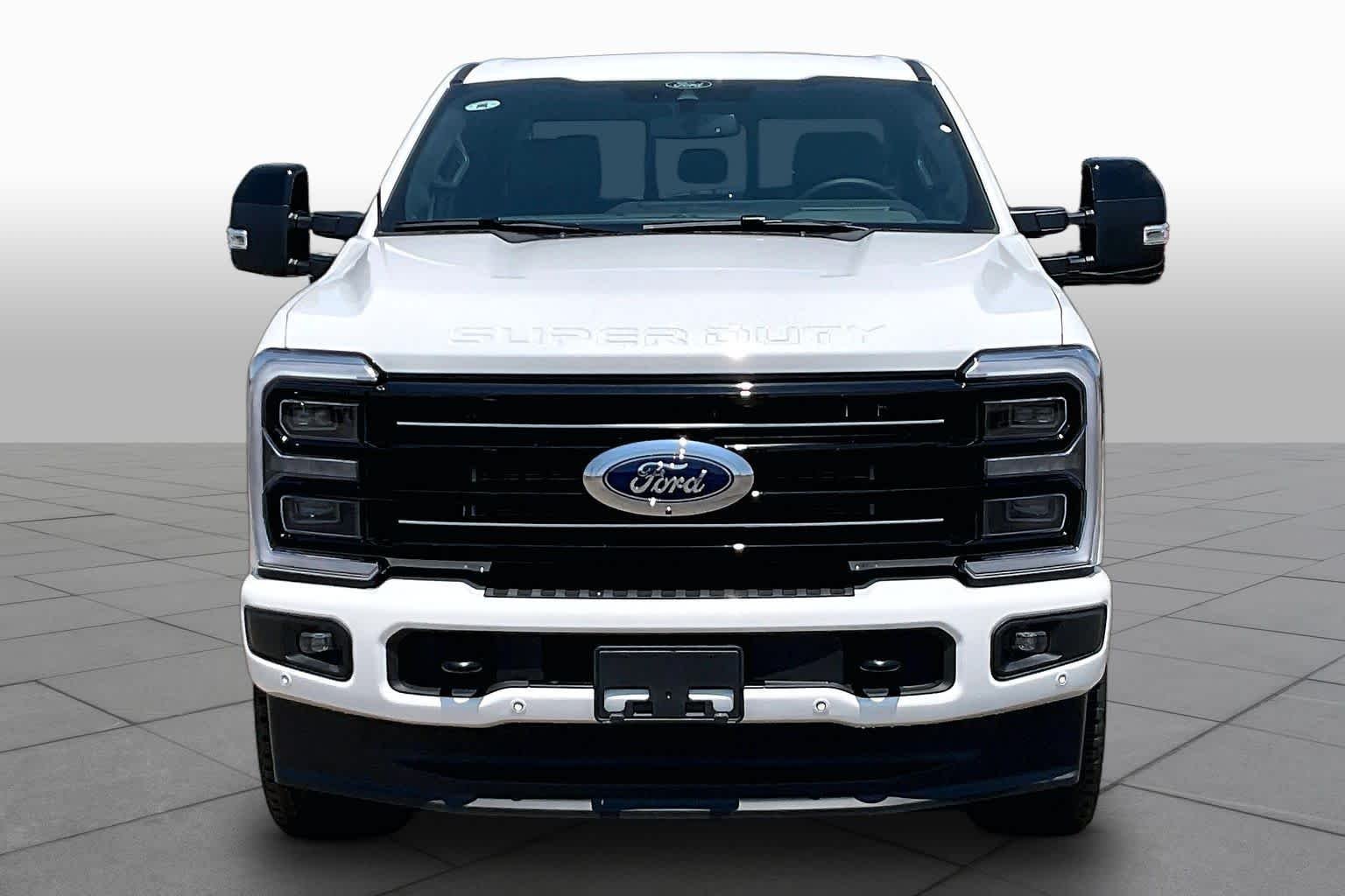 New 2026 Star White Metallic Tri-Coat Ford F-250® Platinum® image 3