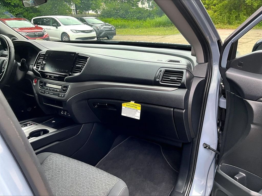 Used 2024 Blue Honda Sport image 13