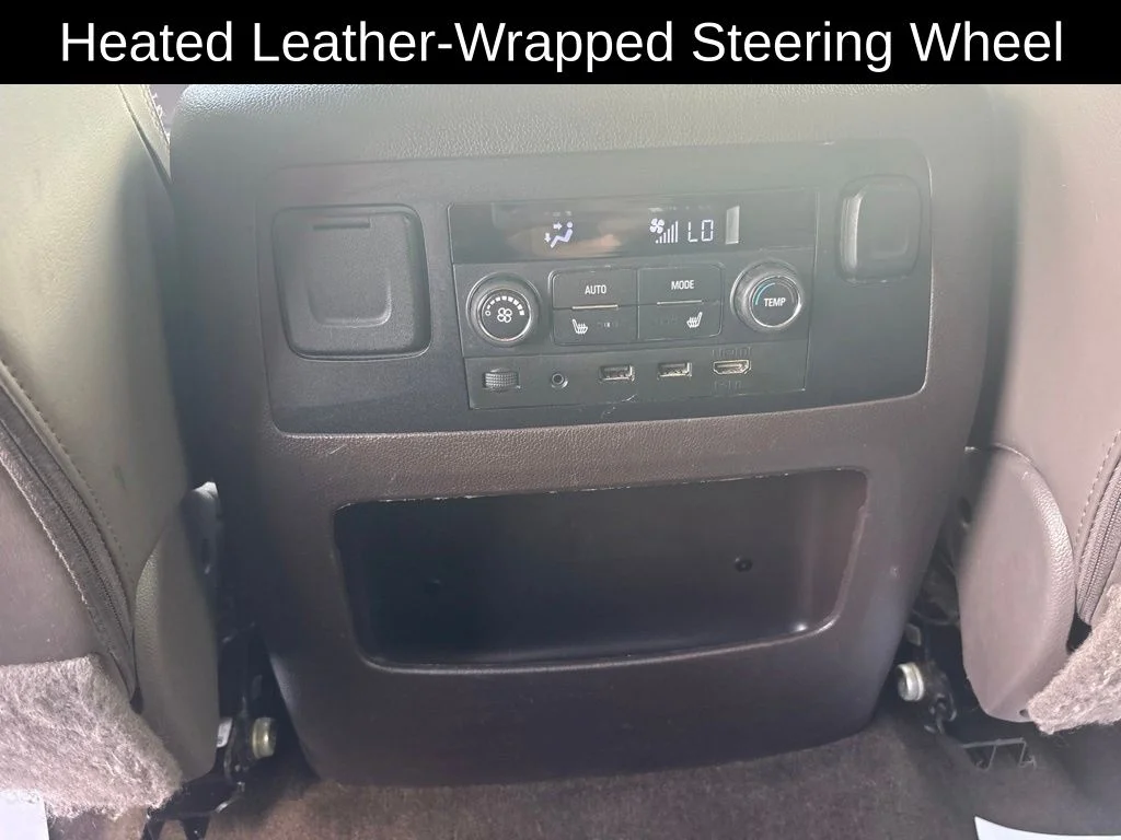 Used 2018 White GMC Denali image 38