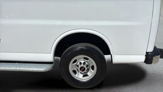 Used 2024 White GMC Work Van image 36