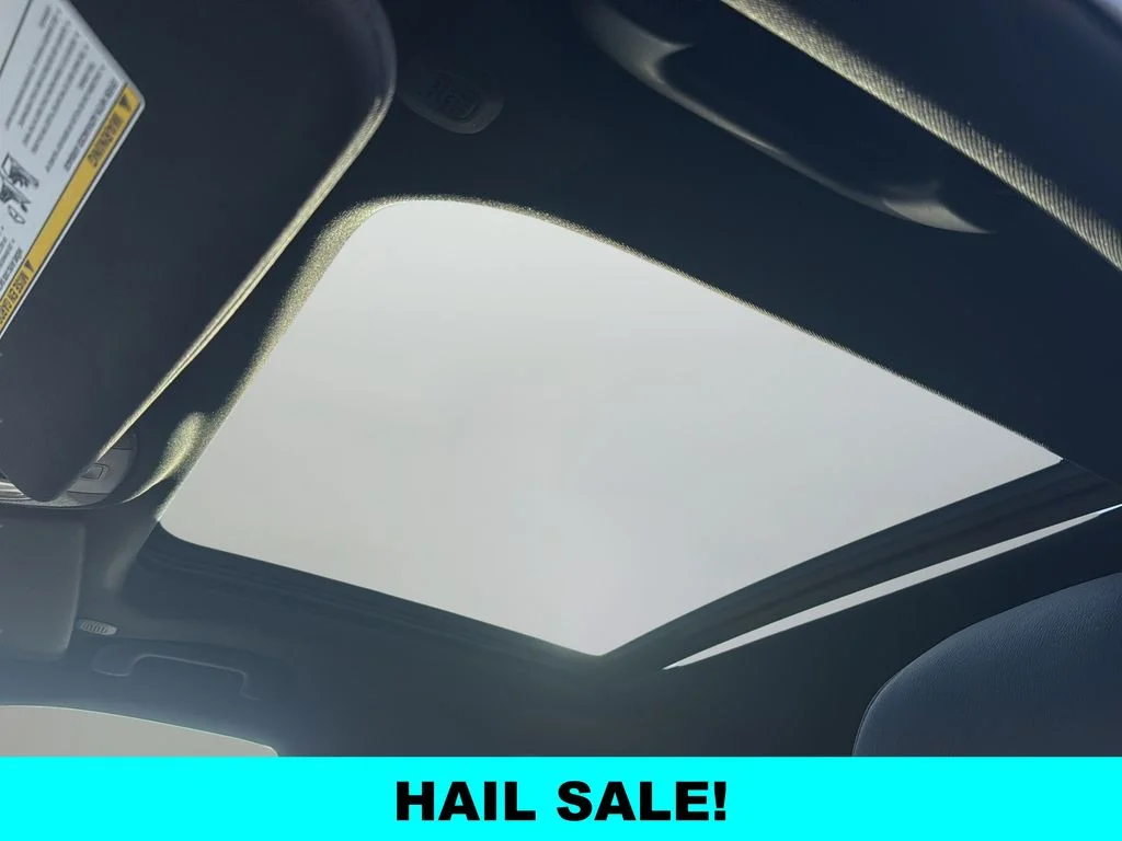 New 2026 Diamond Black Crystal Pearl-Coat Exterior Paint Jeep Limited image 16