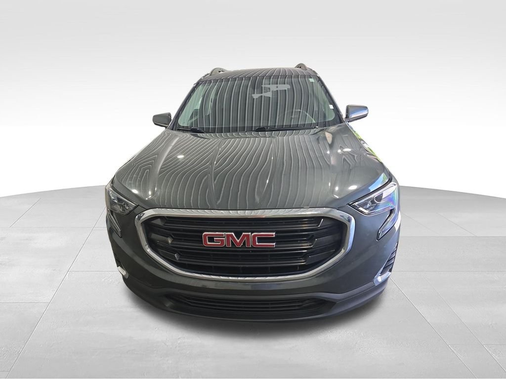 Used 2018 Gray GMC SLE image 8