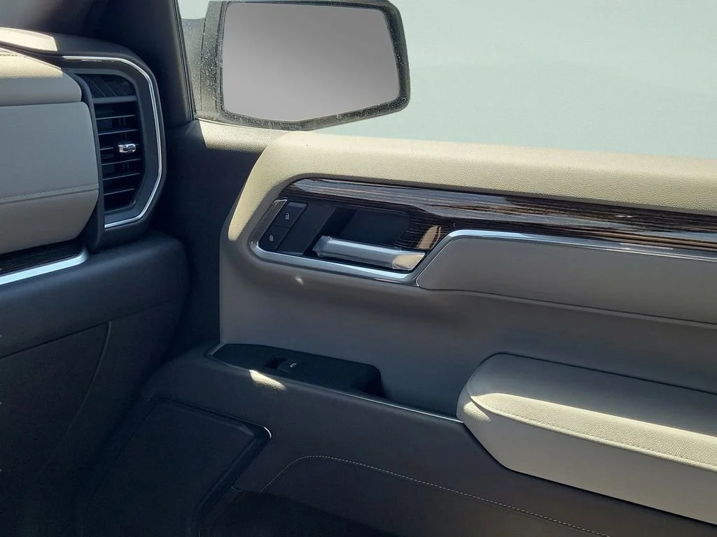 New 2026 Summit White GMC SLE image 13