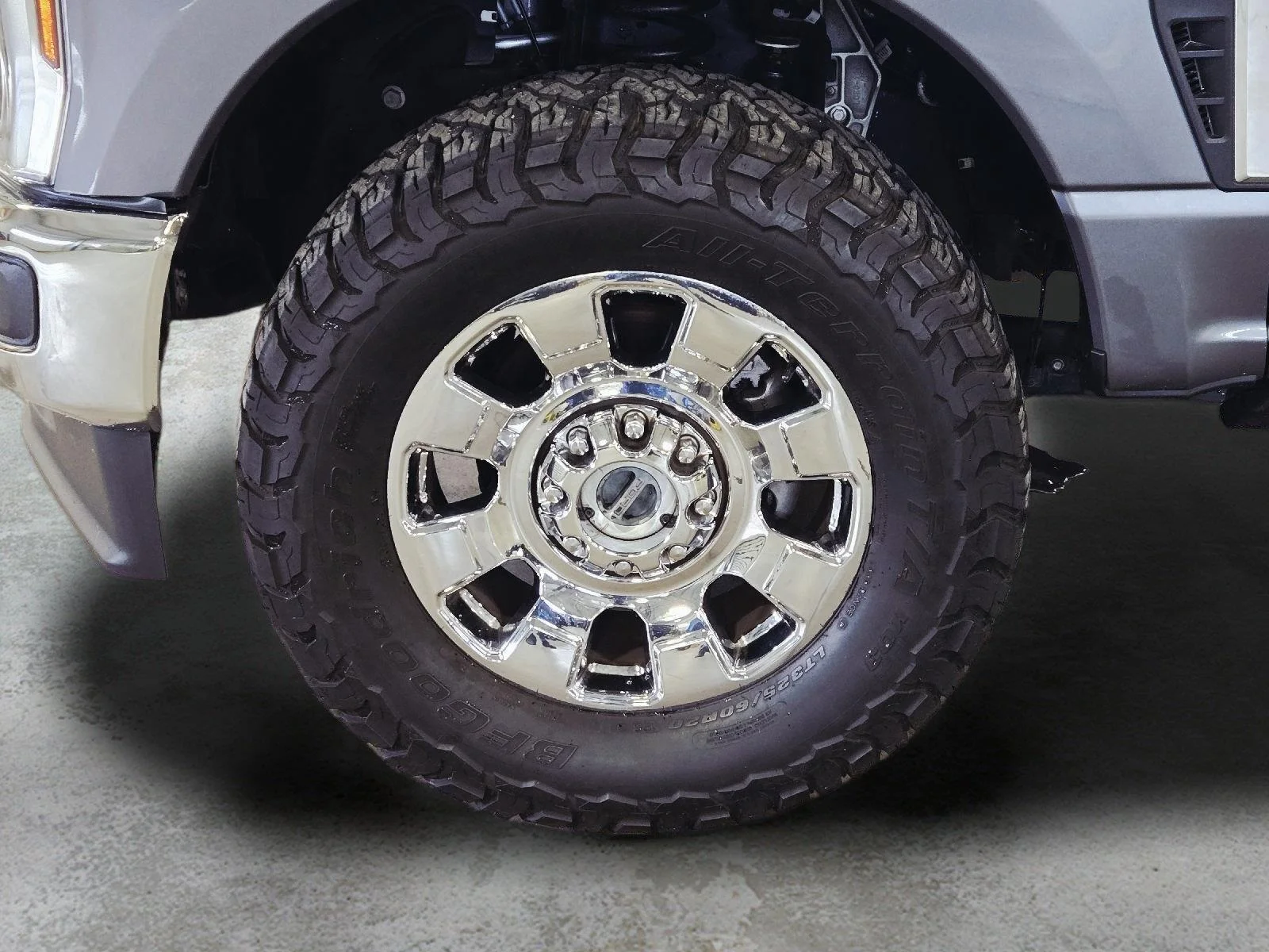 Used 2024 Carbonized Gray Ford Lariat image 9