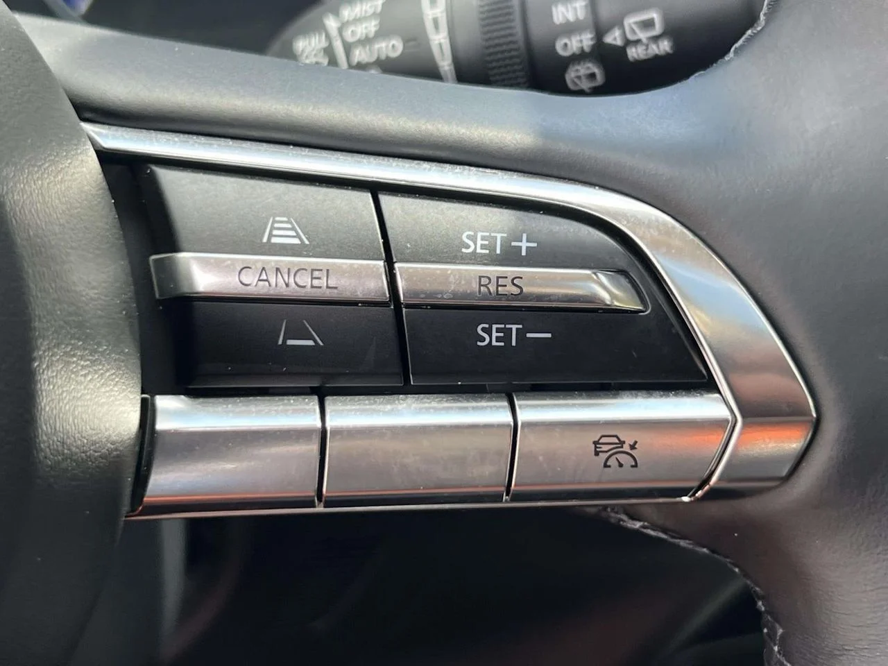 Certified Used 2025 Wind Chill Pearl Mazda 2.5 S Premium Plus Package image 35