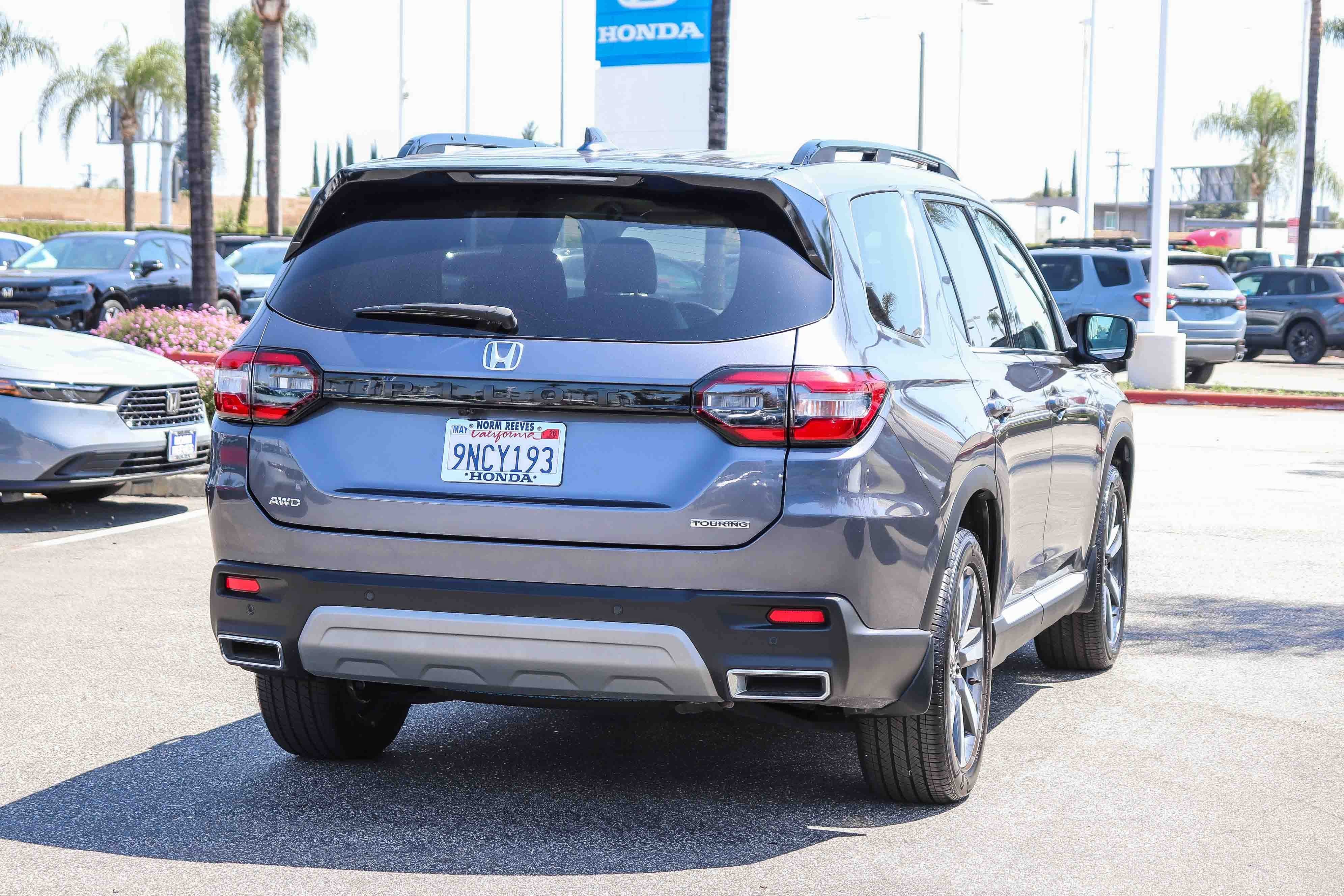 2025 Honda Pilot Touring - Photo 11