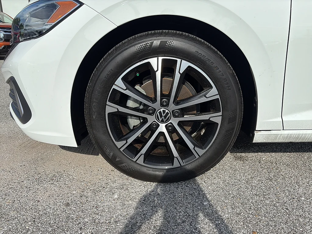 Certified Used 2023 Pure White Volkswagen Sport Auto image 9