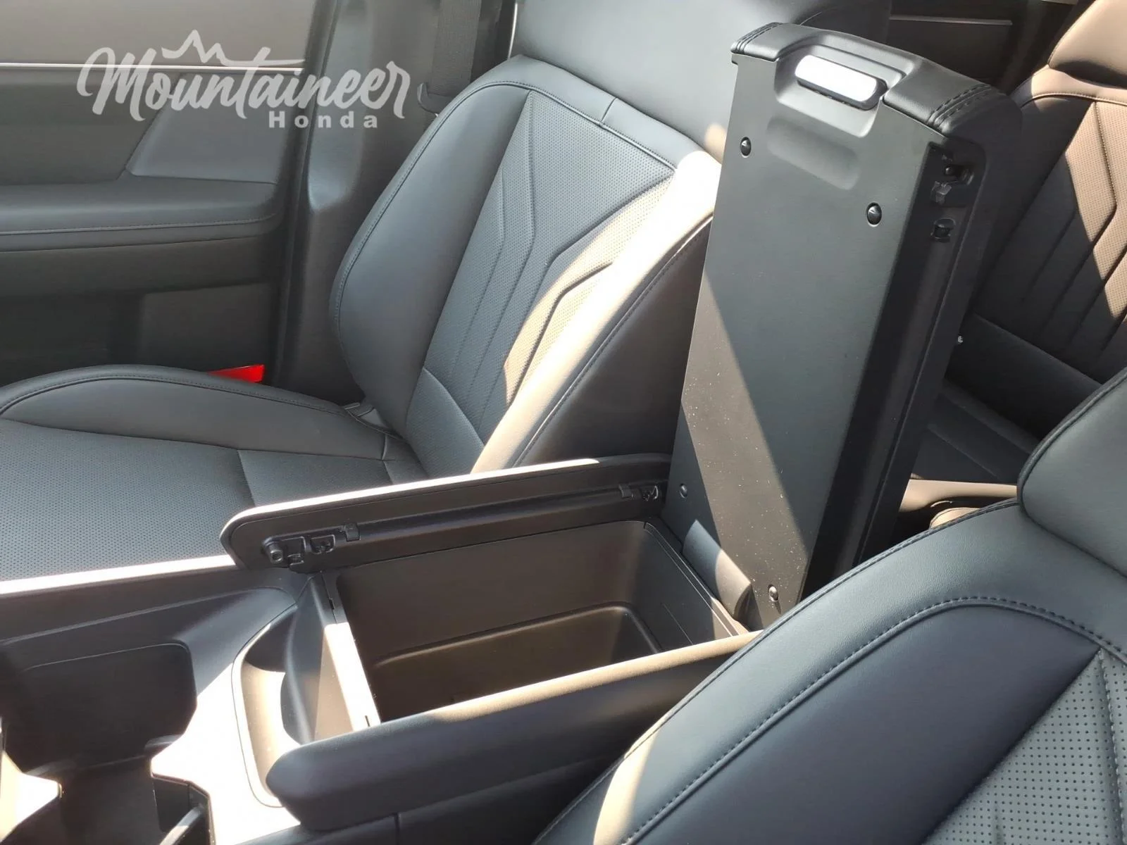 Used 2026 Serenity White Hyundai SEL image 36