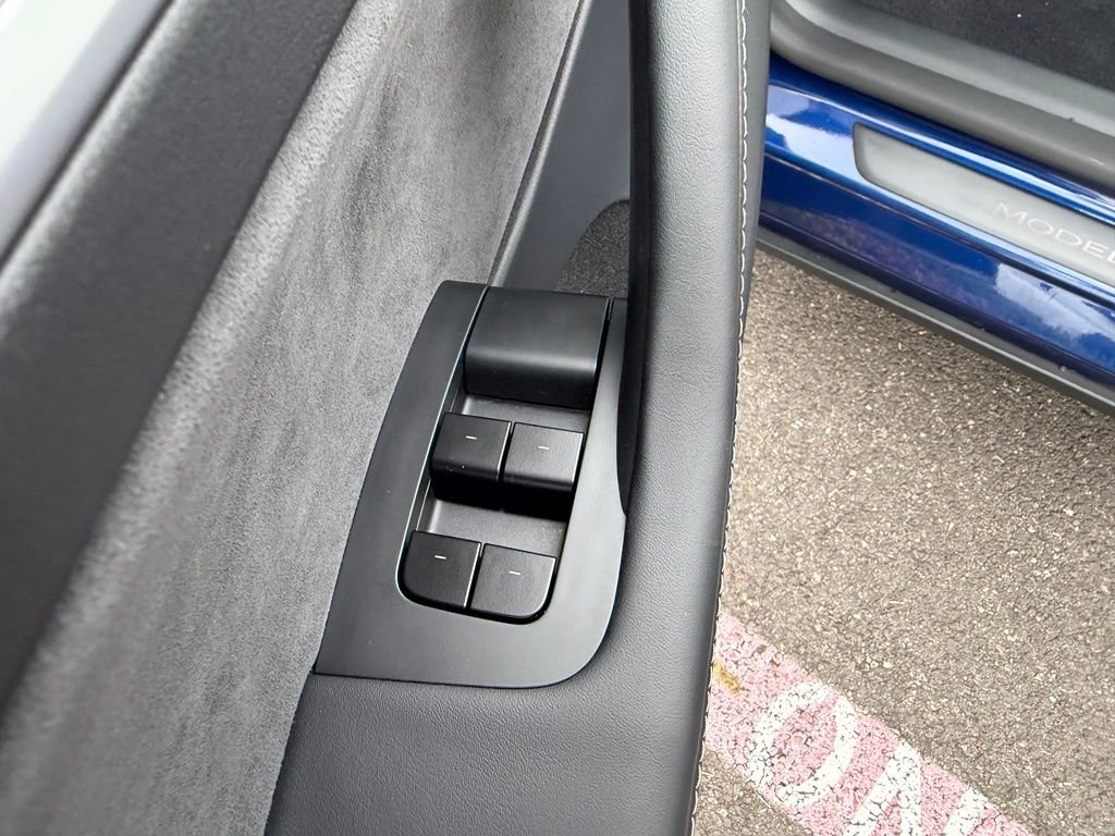 Used 2025 Deep Blue Metallic Tesla Long Range image 12